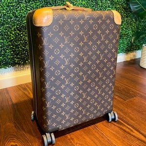 Louis Vuitton Horizon 55 Carry On Luggage